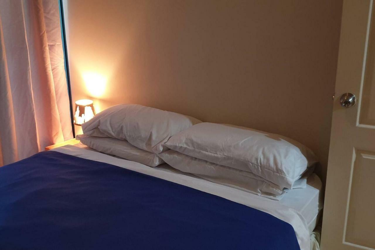 Mandaluyong 2 Bedroom W 2 Queen, 50Hdtv Across Shangrila Mall 马尼拉 外观 照片
